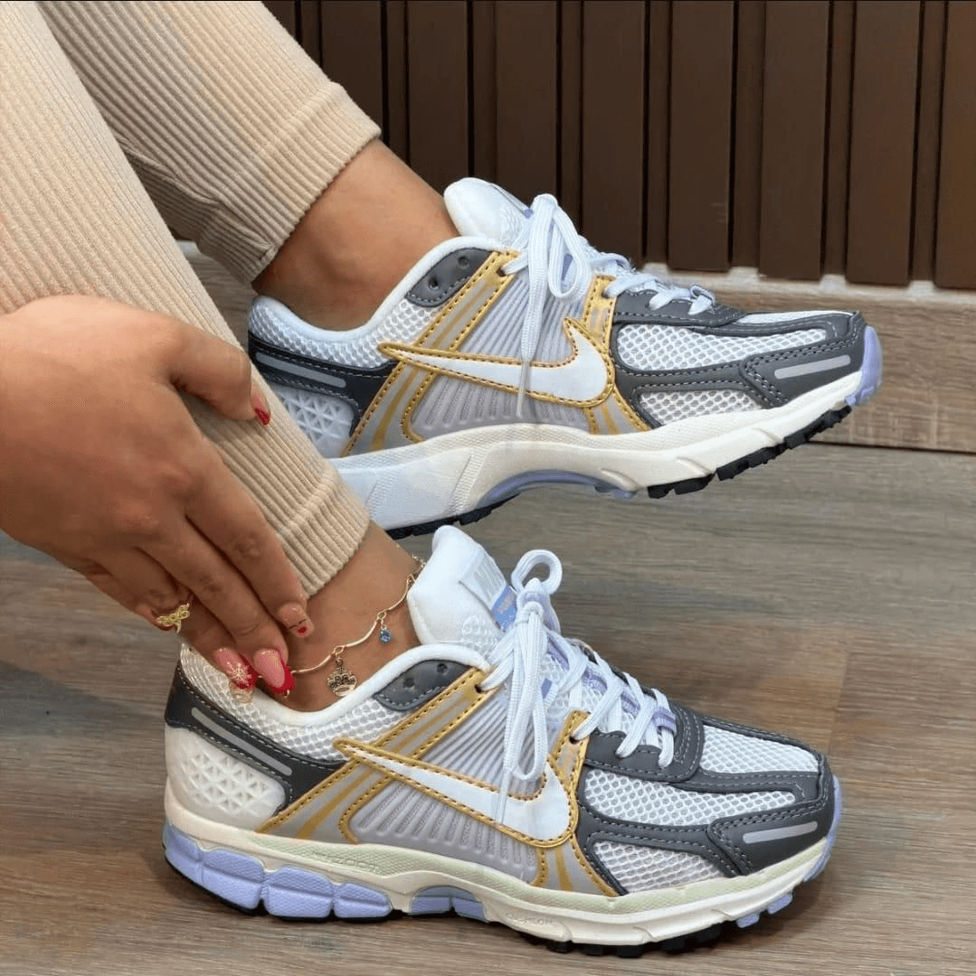 NIKE VOMERO DAMA Y CABALLERO