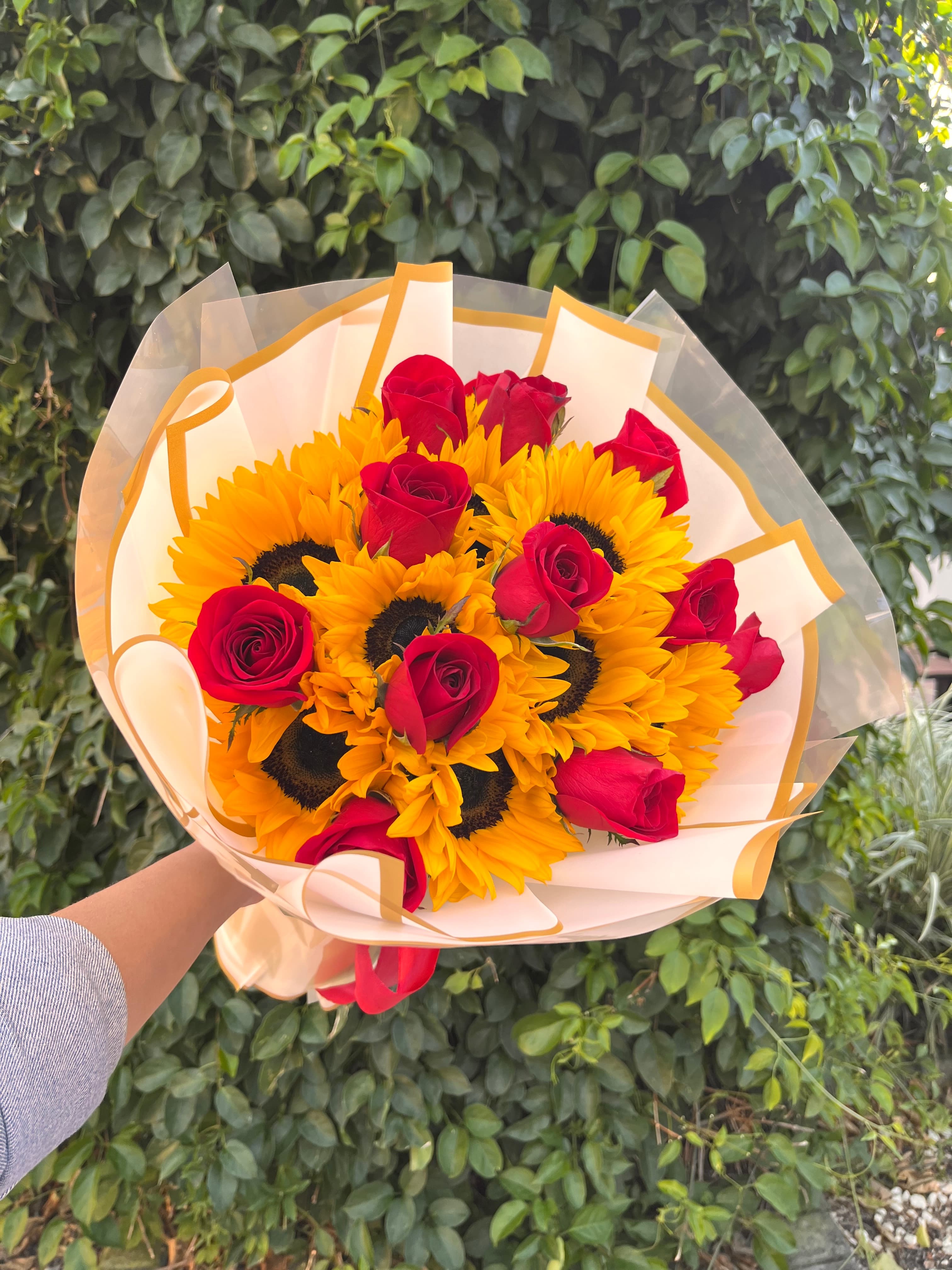 RAMOS DE GIRASOL Y ROSA