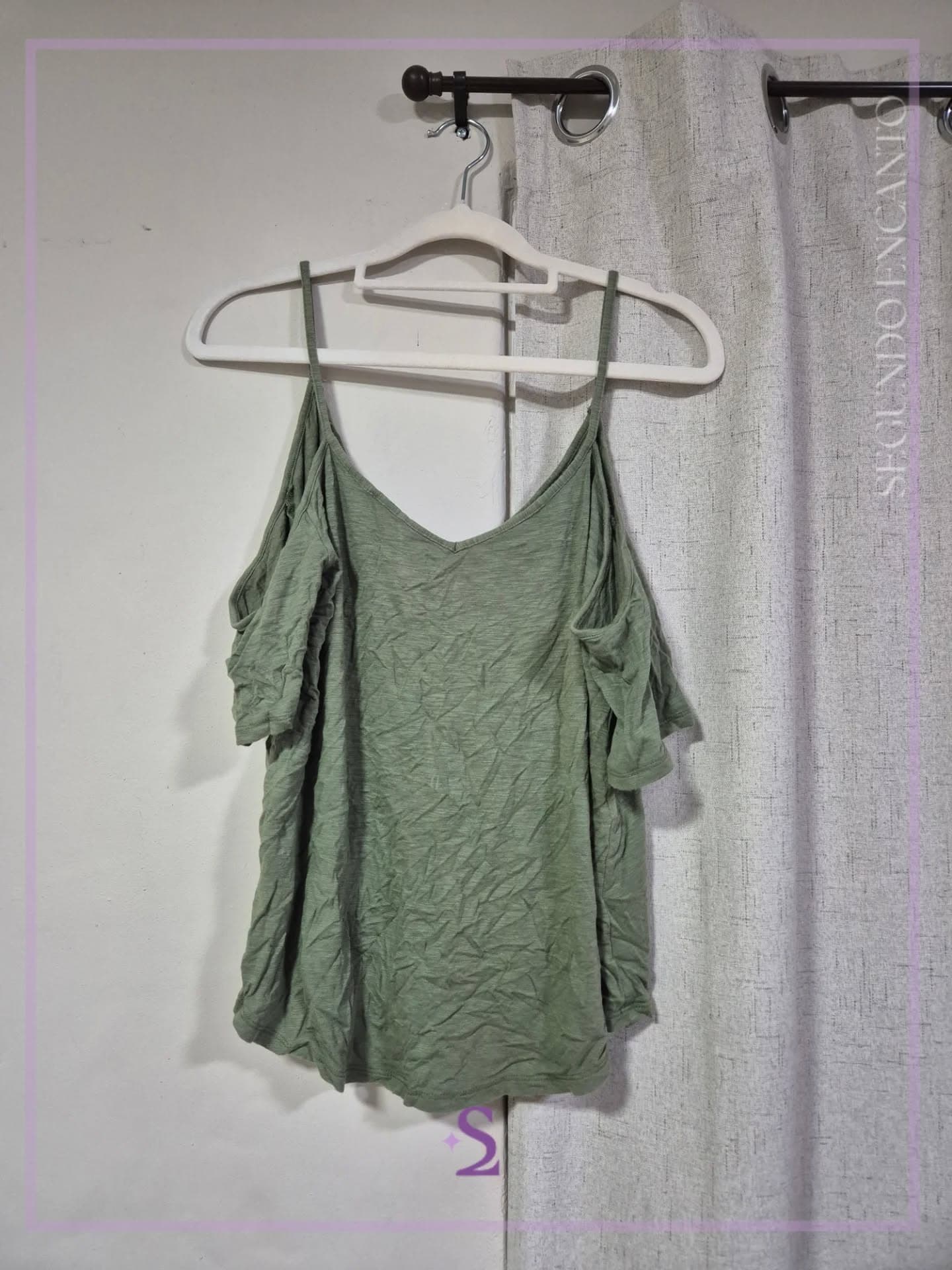 Blusa con hombros descubiertos M