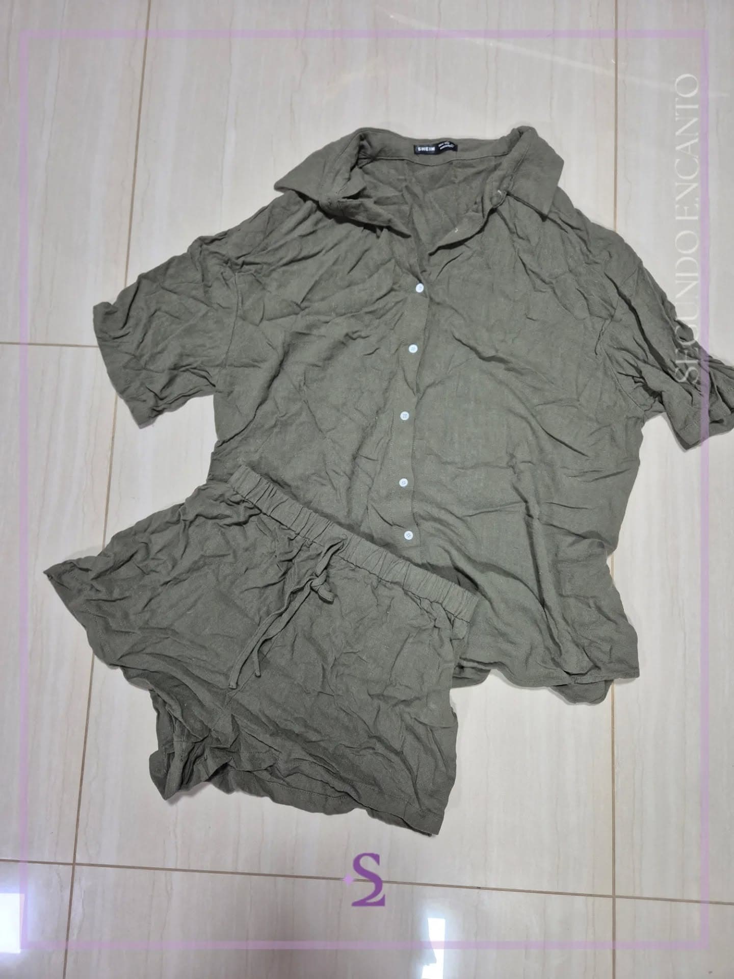 Conjunto verde camisa y short M/L