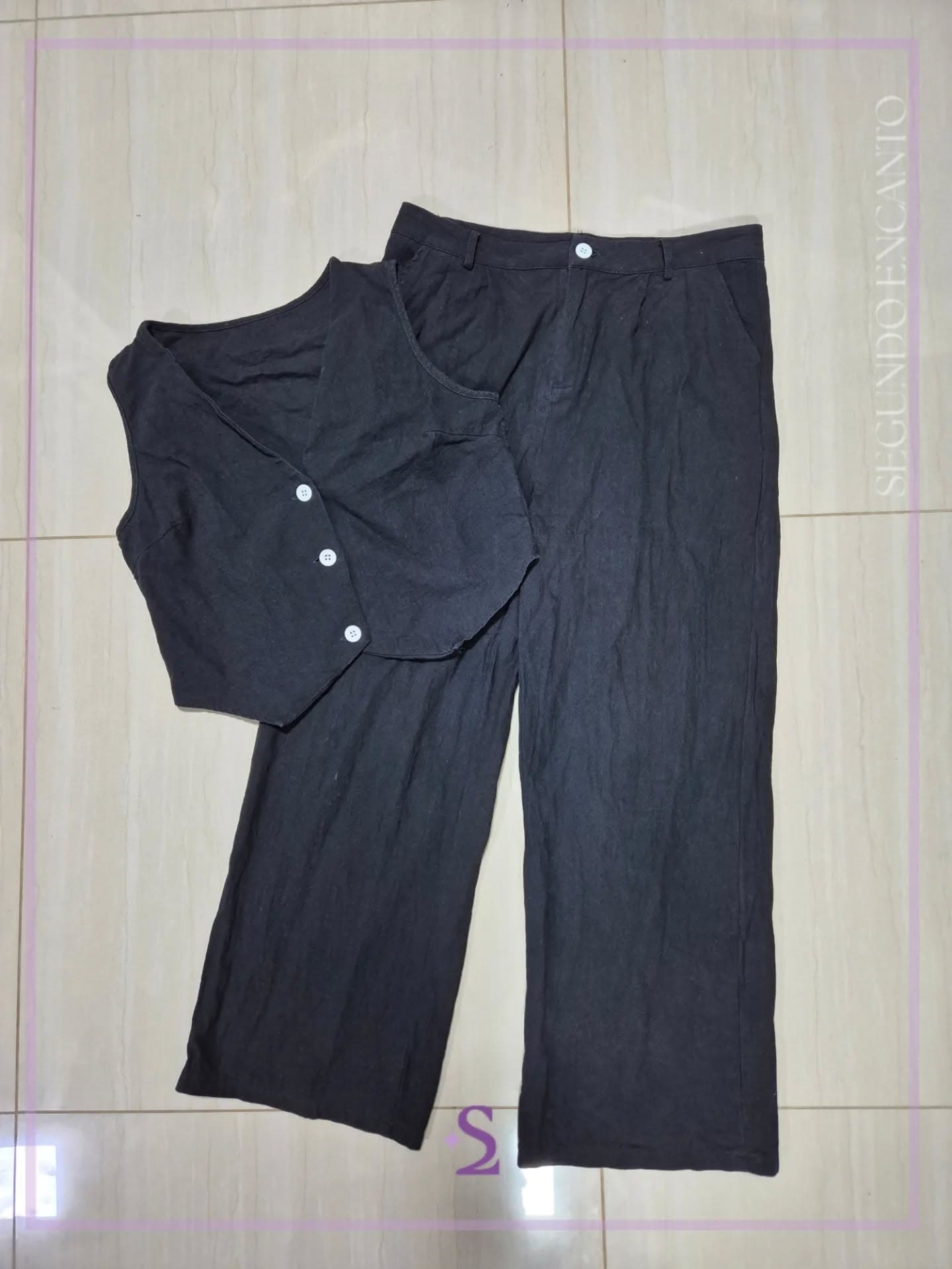 Conjunto chaleco y pantalon negro L/M