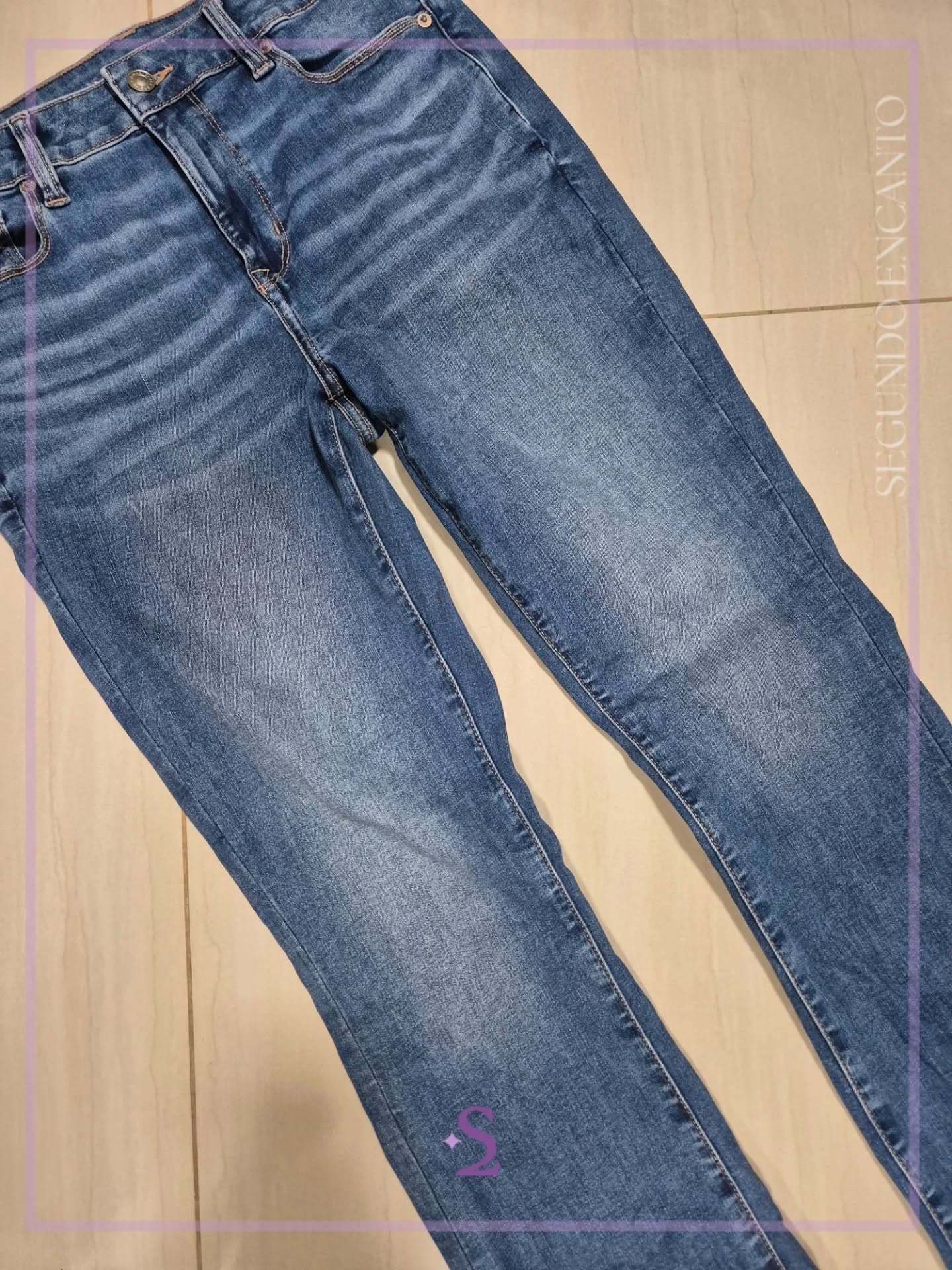 High rise skinny kick American Eagle Talla 10 M