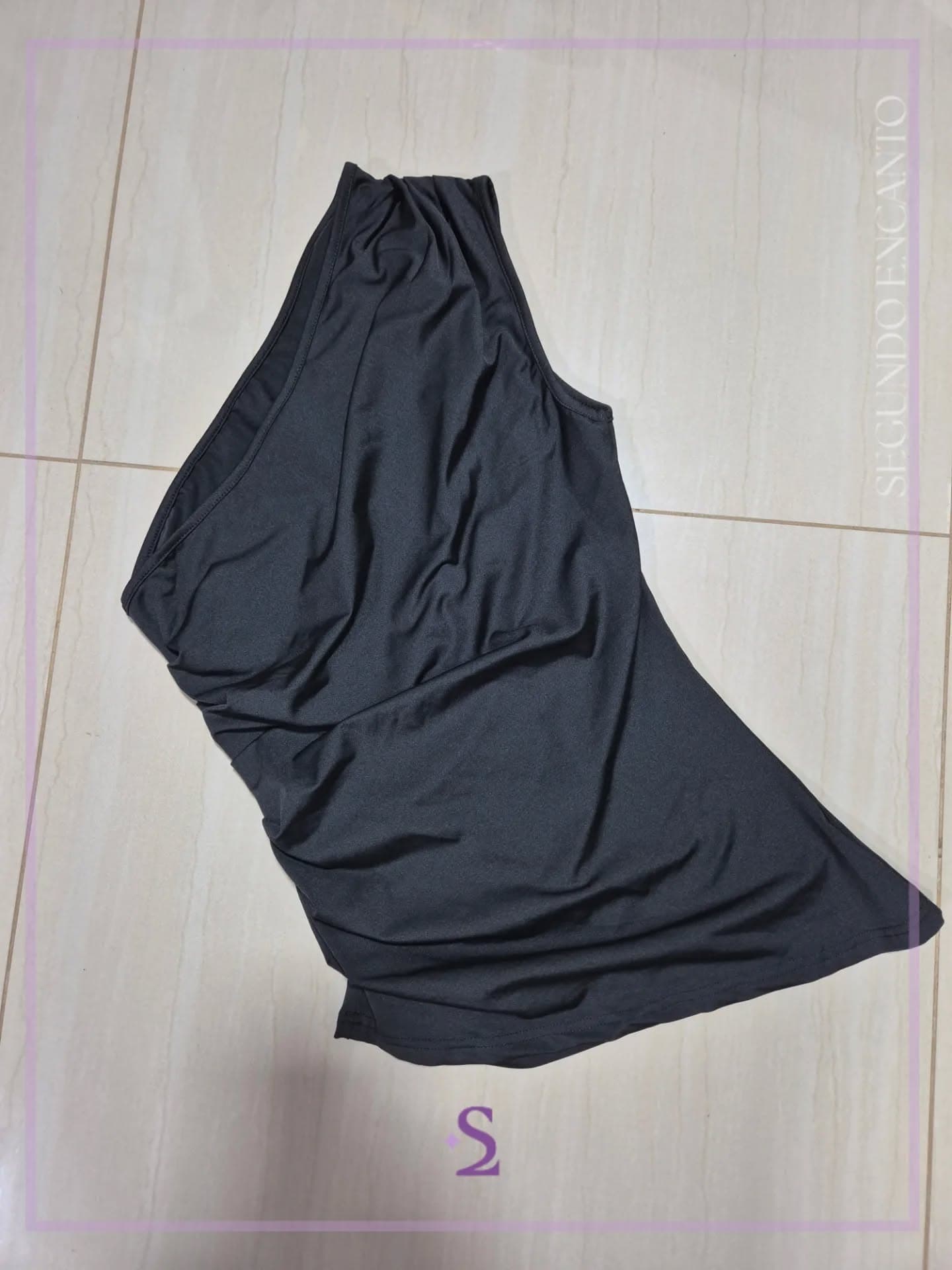 Top asimetrico de licra M