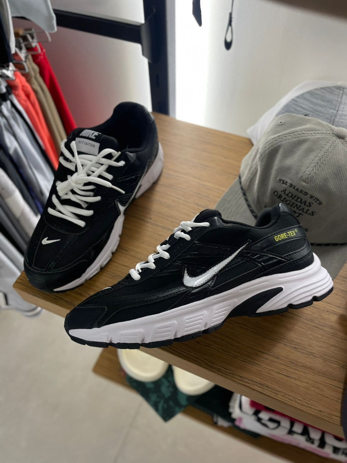 Nike Initiator
