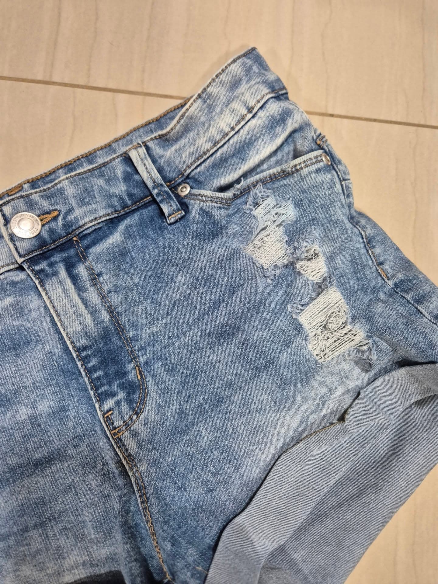 Short de mezclilla roto M