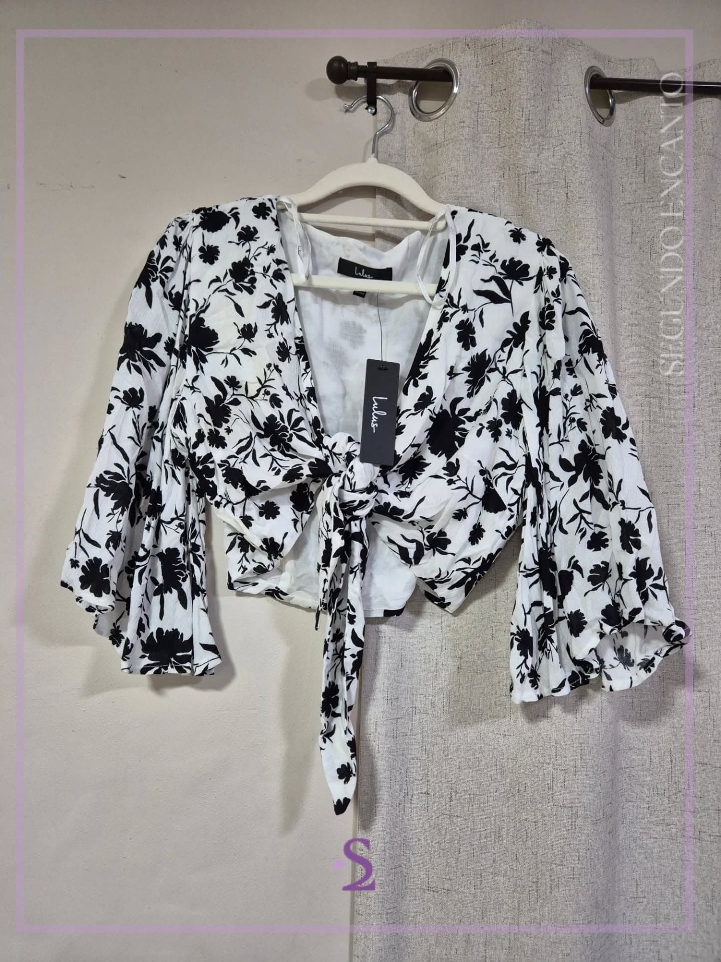 Croptop playero blanco y negro M