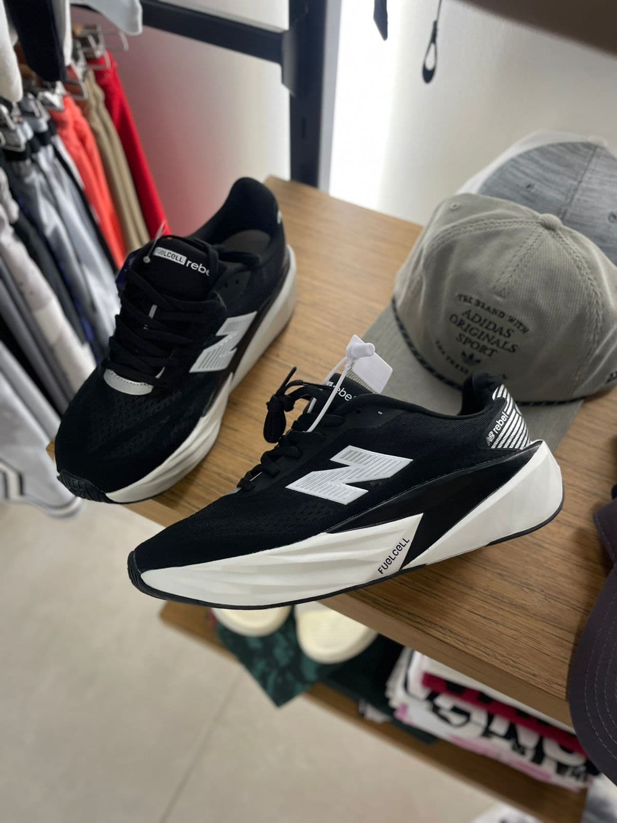 New Balance V5