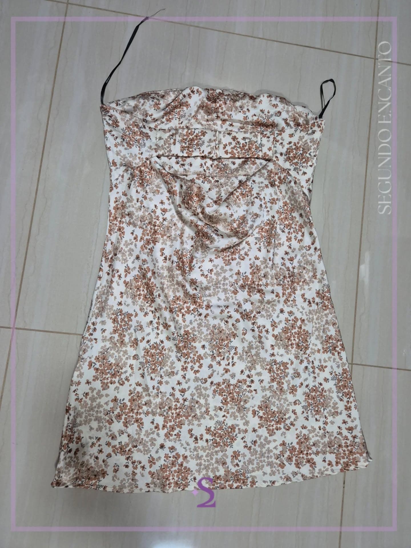Vestido corto tipo satinado L