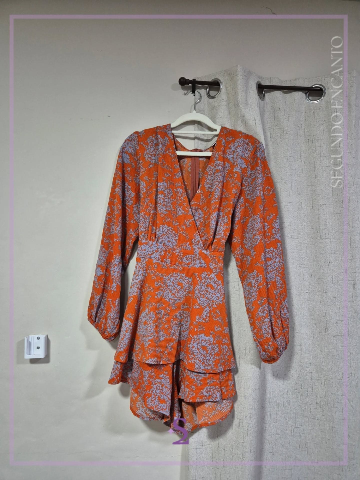 Romper floreado color naranja M