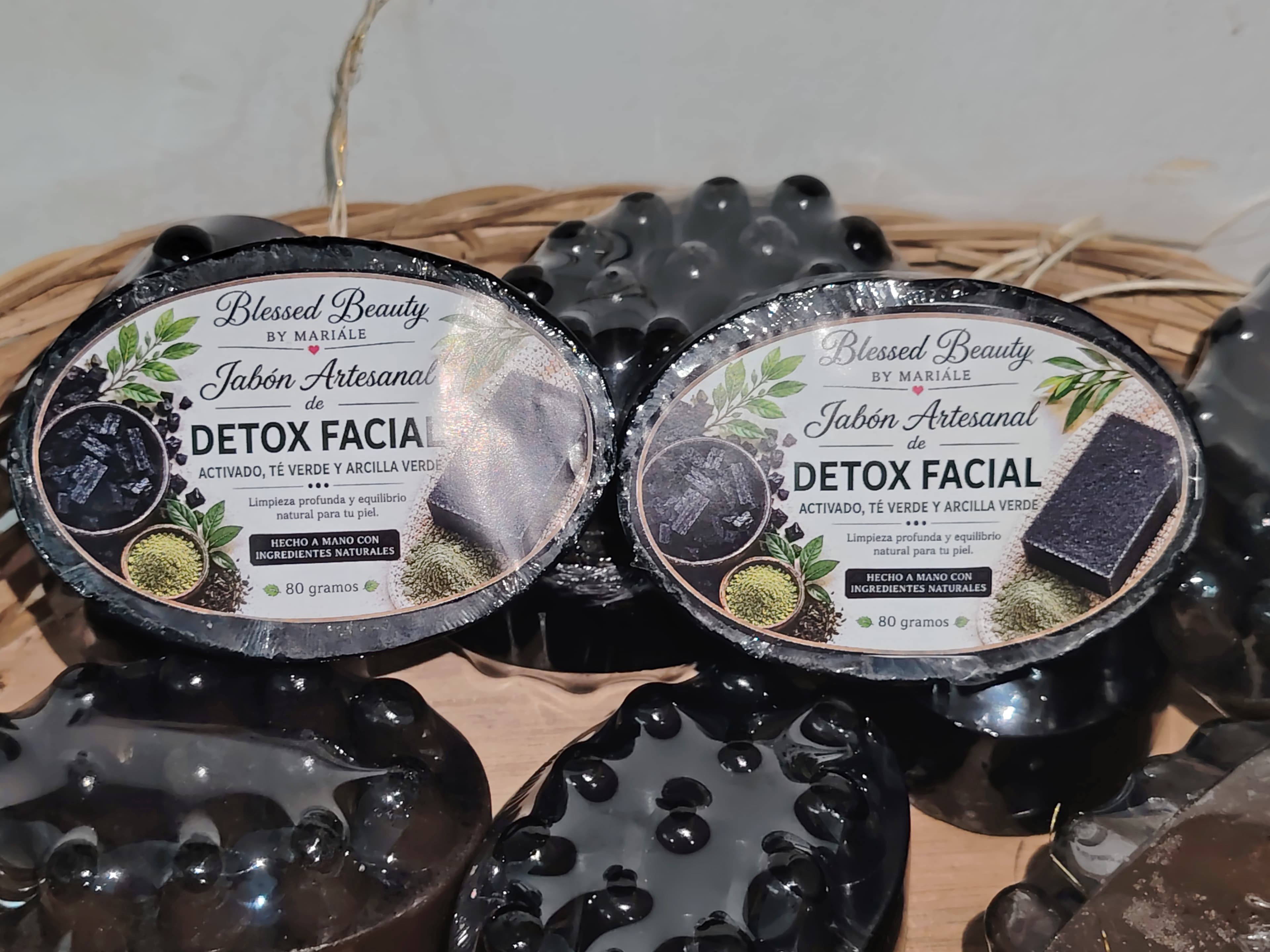 JABÓN ARTESANAL DETOX FACIAL 