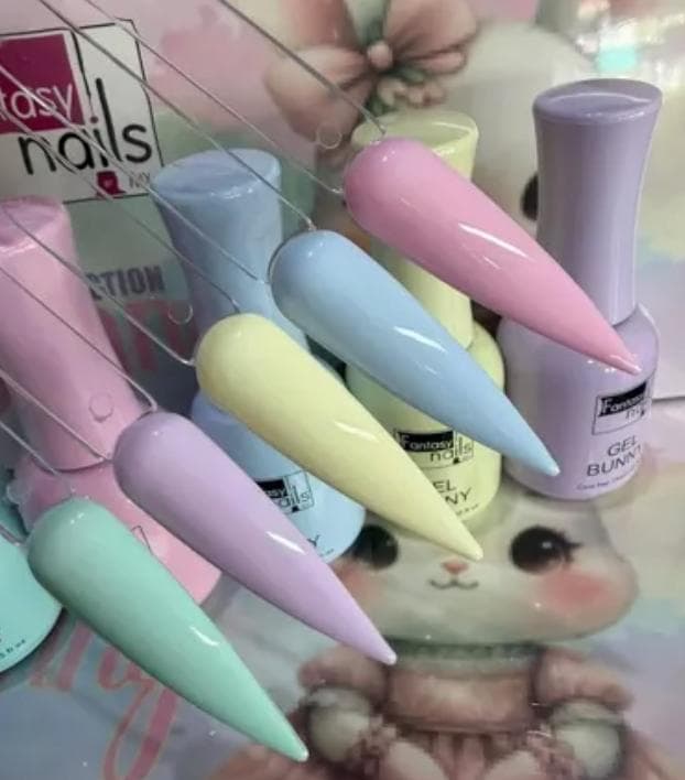 GAMA BUNNY FANTASY NAILS