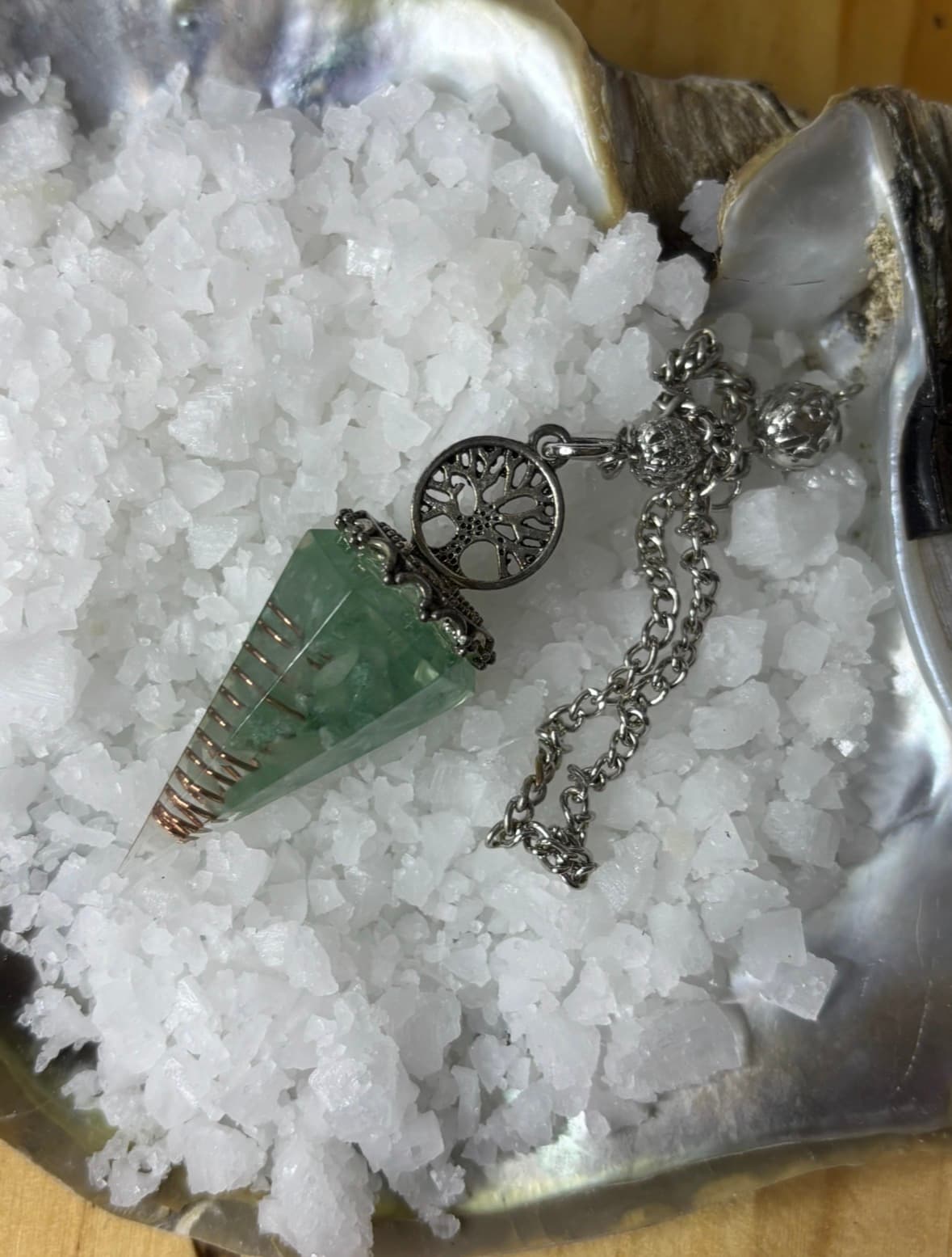 Péndulo de Orgonita en Jade