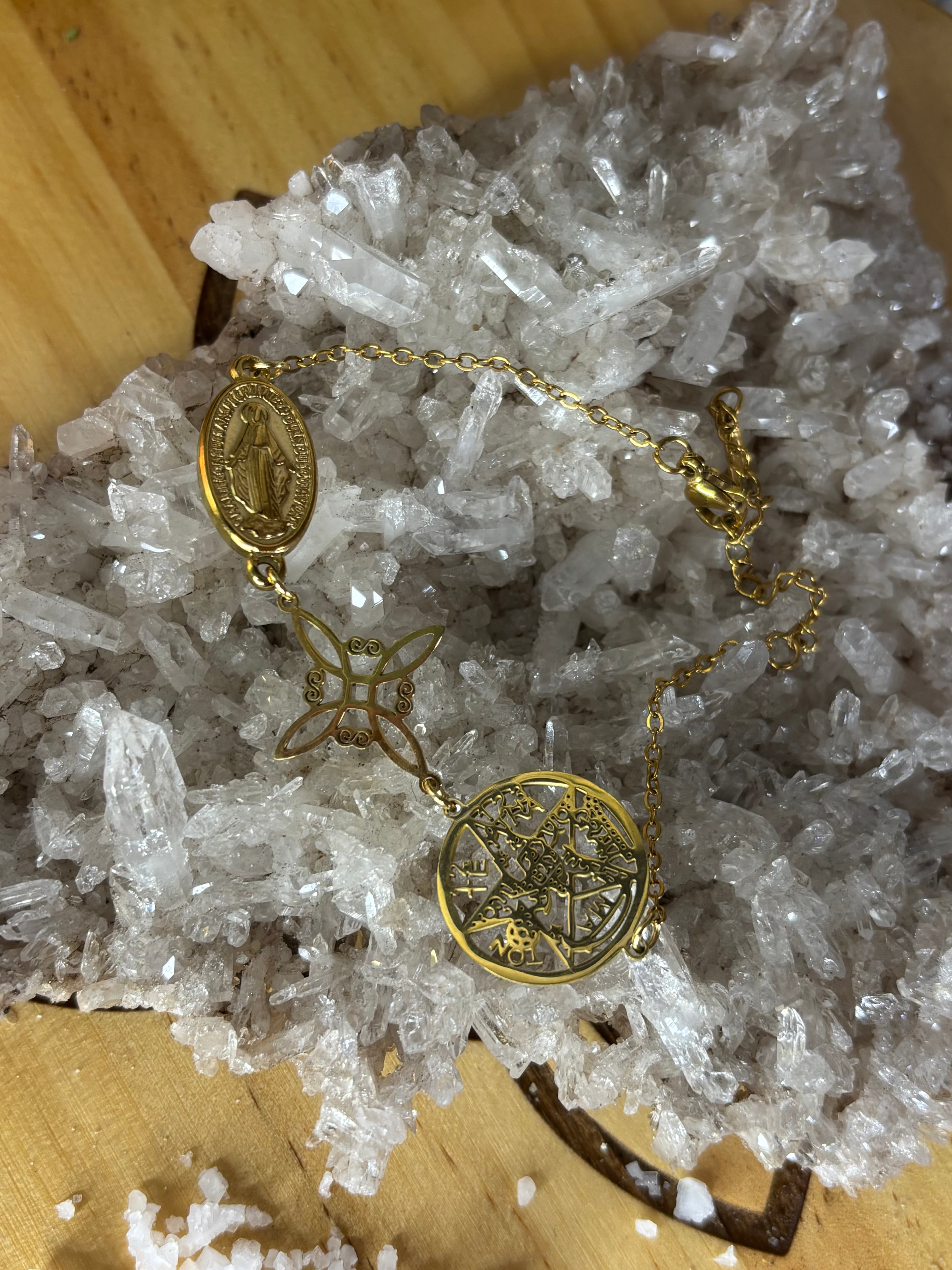 Pulsera triple protección 