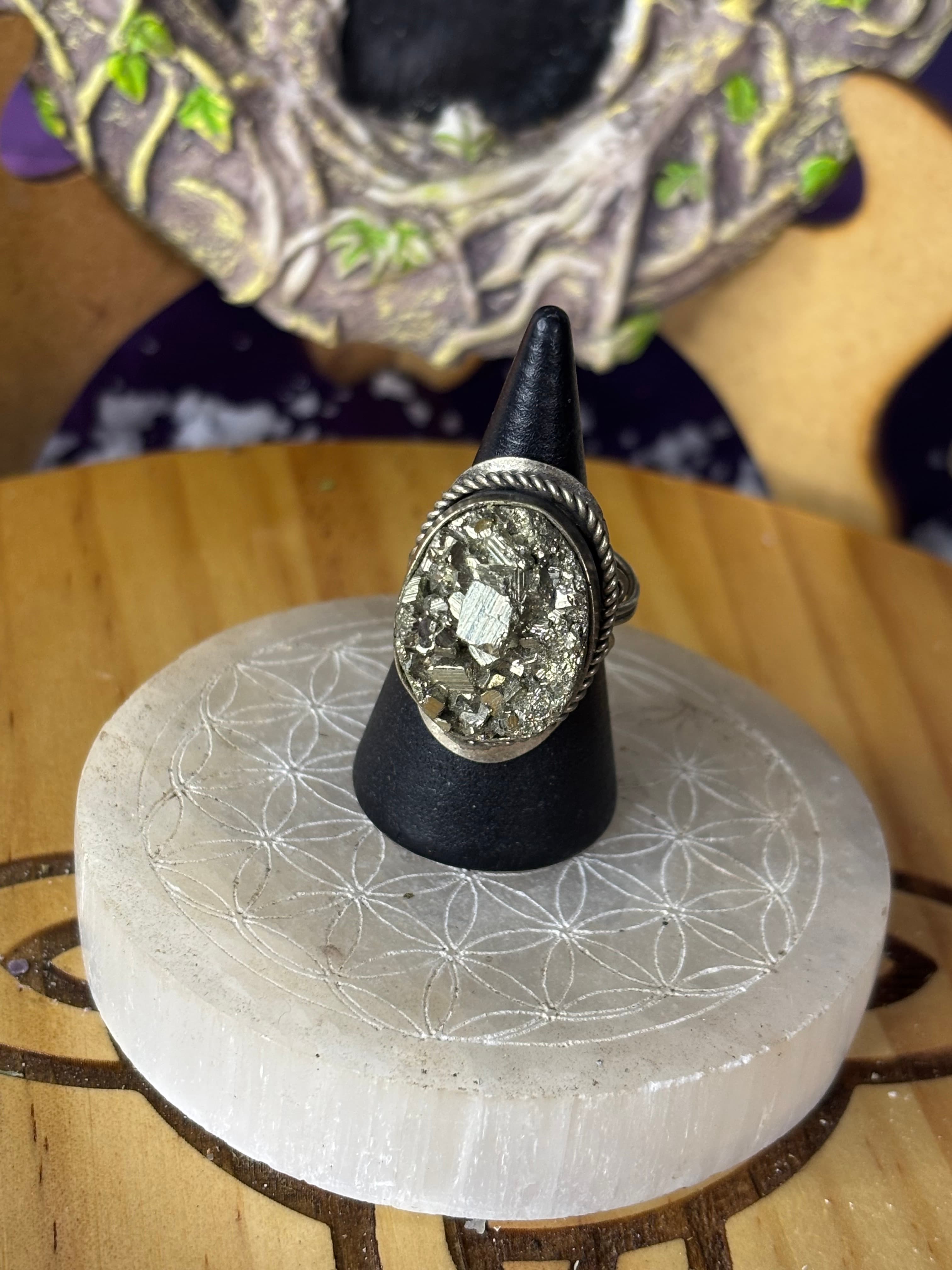 Anillo Pirita, prosperidad