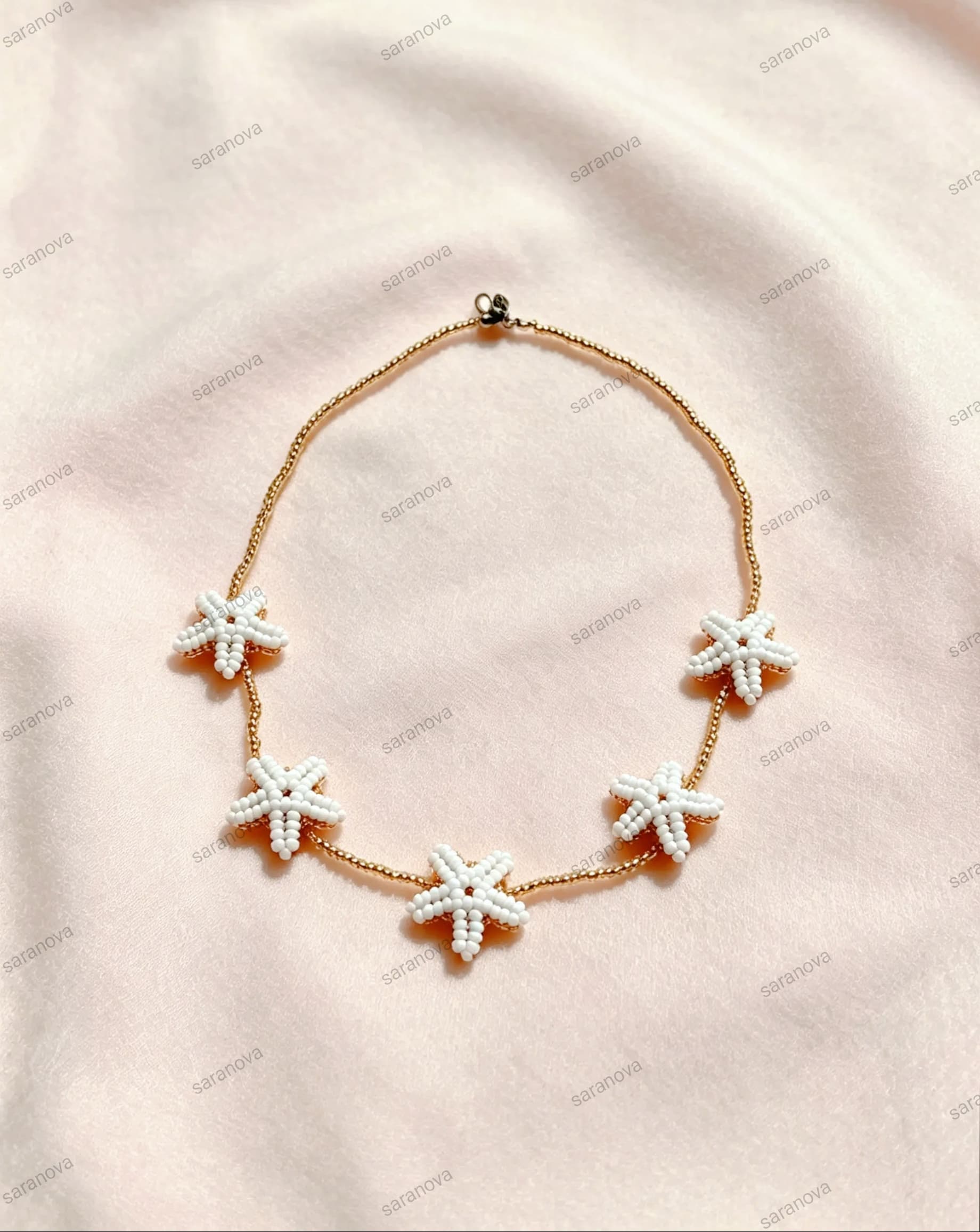 Estrellas de mar en mostacilla